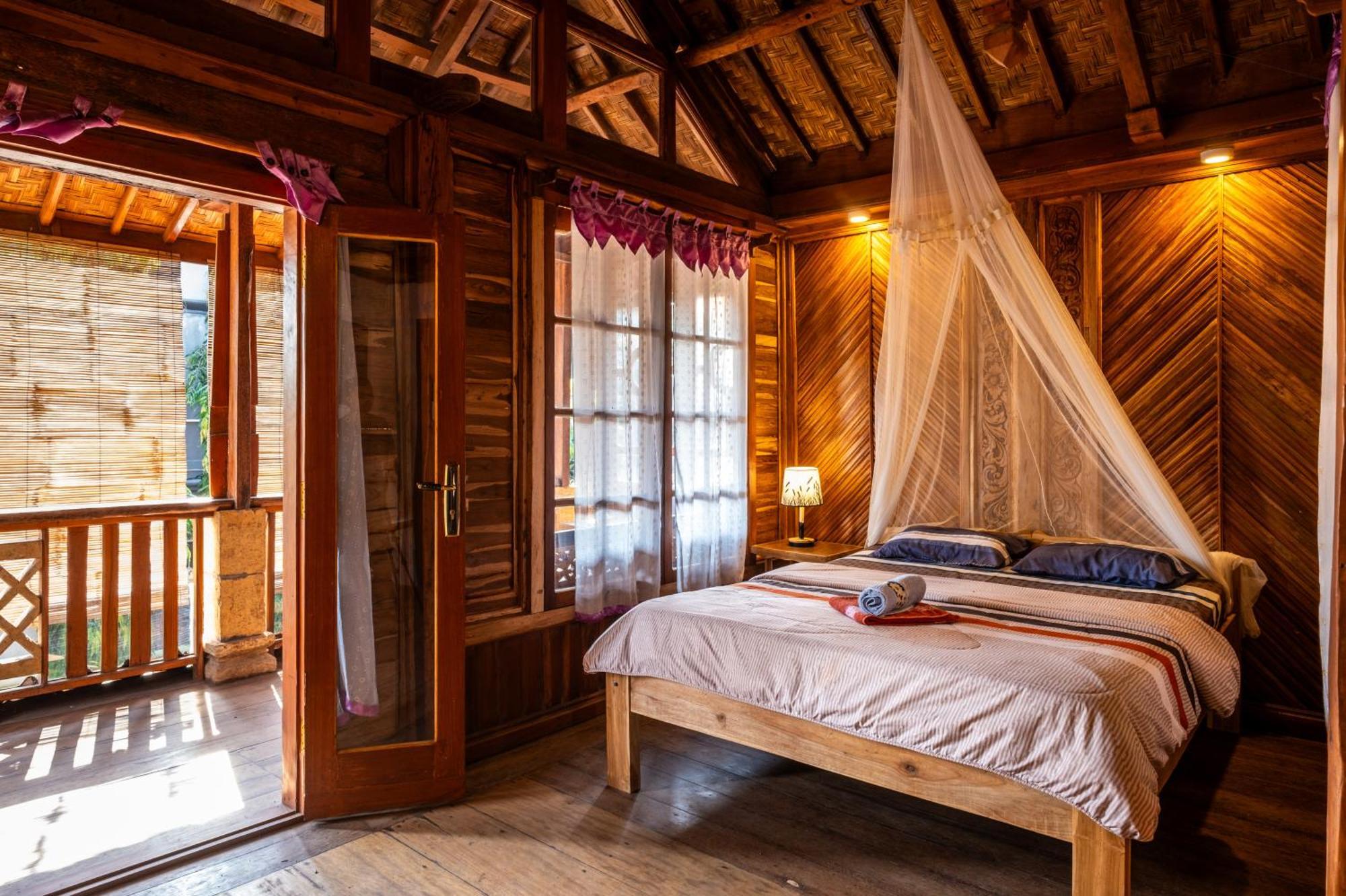 Lombok Stanley Garden Villas Montongbuwoh Exteriör bild