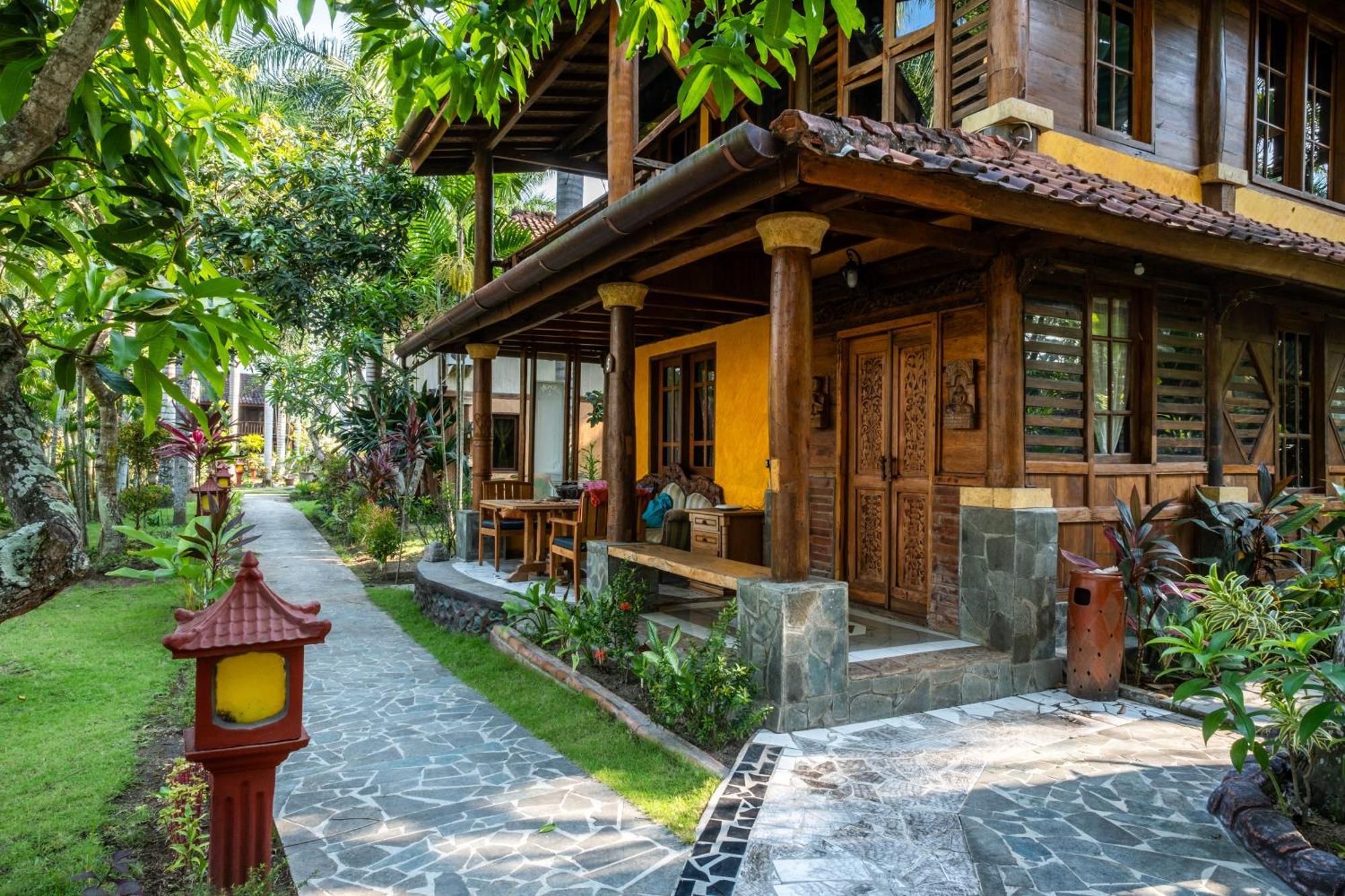 Lombok Stanley Garden Villas Montongbuwoh Exteriör bild